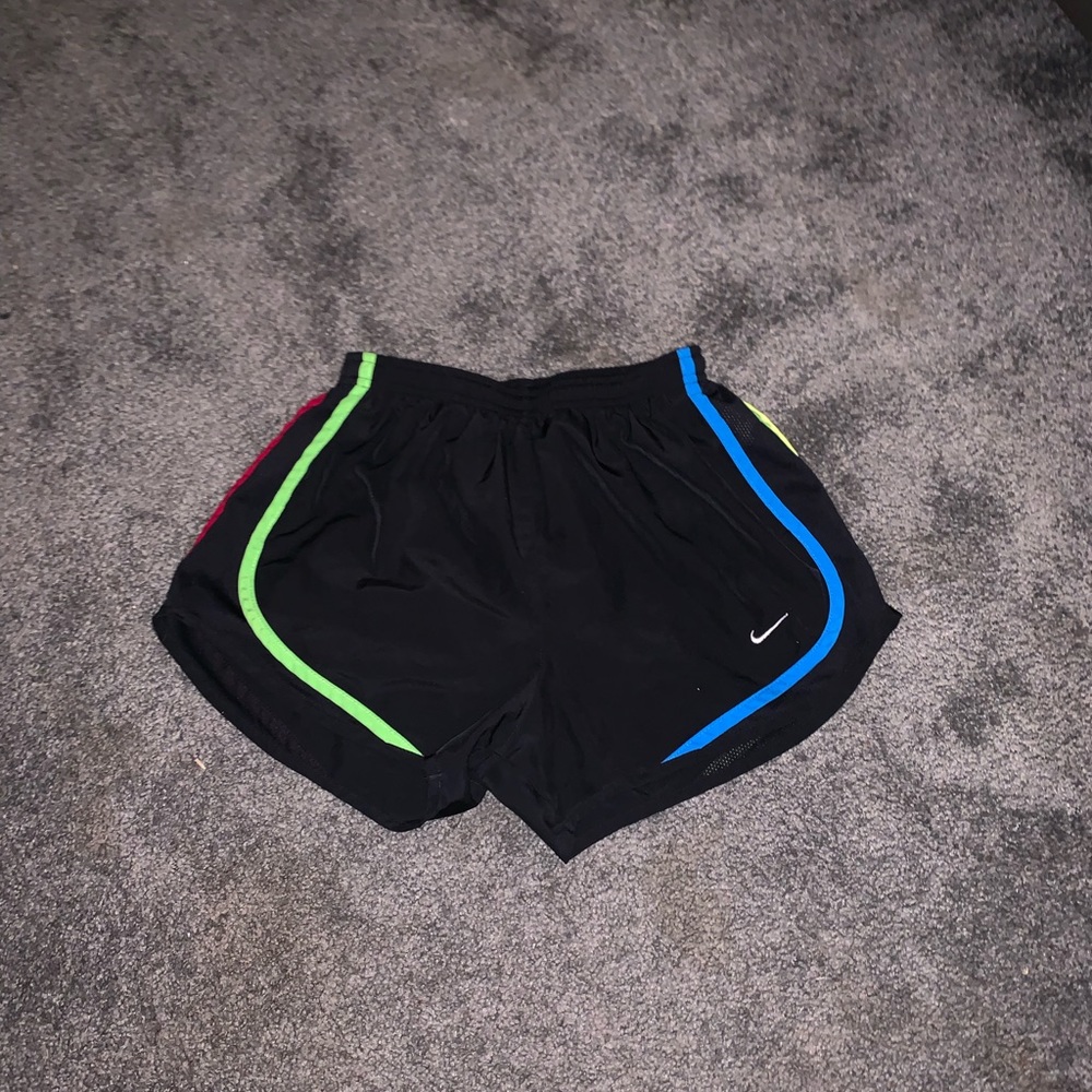 Nike tempo shorts 🌟